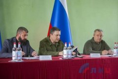 Пасечник поручил главе Меловского района проконтролировать ценообразование в регионе