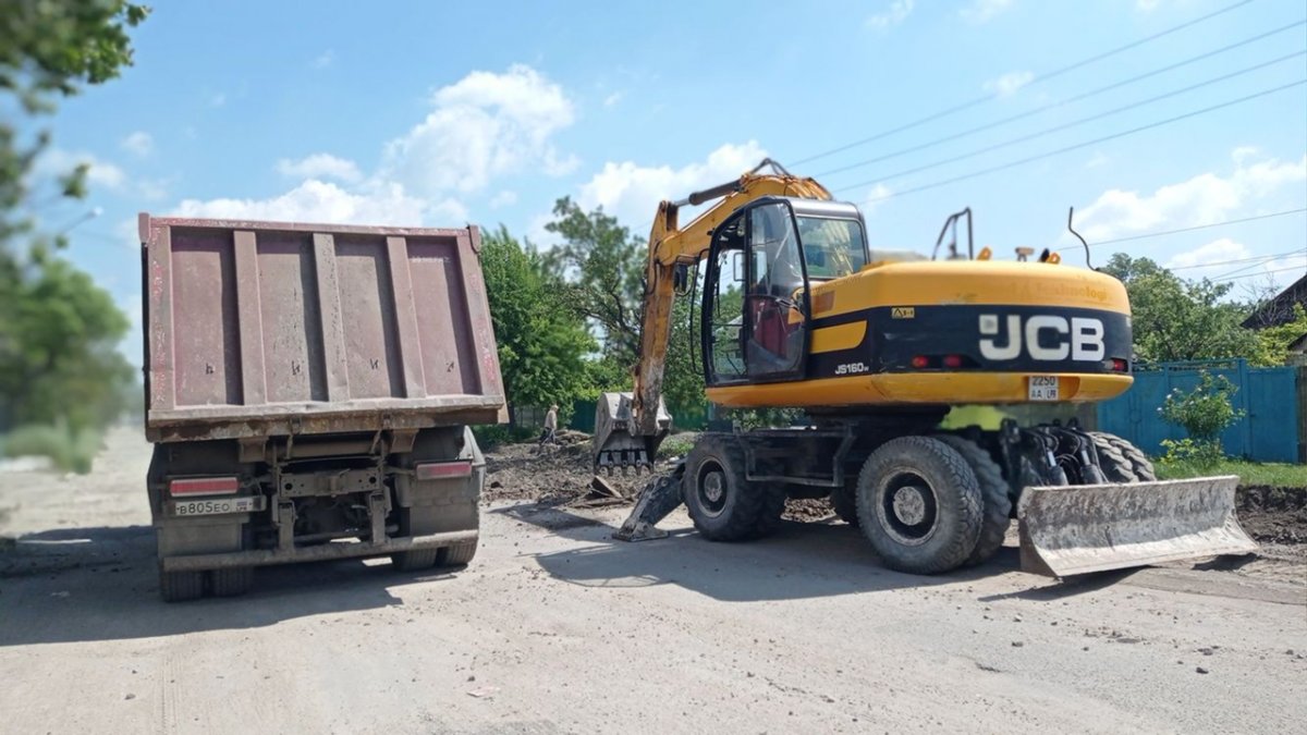 В Луганске возобновили реконструкцию дороги по улице Артема