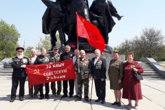 Помним подвиг героев, чтим память погибших воинов