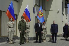 Имя Героя РФ Владимира Зозулина теперь носит одна из центральных улиц Луганска