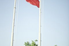 Народный фронт организовал на Донбассе поднятие флагов РФ, Донецкой и Луганской народных республик