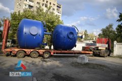 Три большие емкости для воды доставлены в Северодонецк