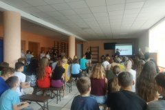 Встреча представителей ОО «Молодая Гвардия» с молодежью пгт Станица Луганская