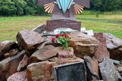 Сбили с ног – сражайся на коленях, не можешь встать – лежа наступай