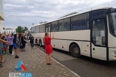 Сто детей из Краснодона отправились на отдых в Евпаторию