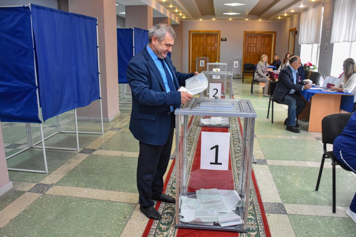 Голосование в лнр. Проголосовал.
