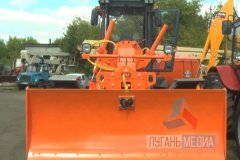 Ровеньки в рамках гуманитарной помощи получили от Республики Коми новый грейдер и рециклер