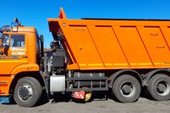 Республика Коми в рамках Соглашения о сотрудничестве передала Ровенькам  новую комплексную  дорожную машину