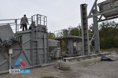 В Антраците в районе поселка Боково-Платово продолжается монтаж модульного асфальтобетонного завода специалистами из Ставропольского края.