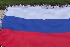 Студенты-медики Луганского медуниверситета организовали флешмоб в поддержку выбора жителей Луганской Народной Республики быть в составе Российской Федерации  Видео: ЛИЦ