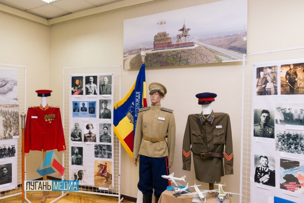 В помещении Галереи искусств «Луганский художественный музей» состоялось торжественное открытие выставки «Искусство одного села»