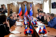 Сегодня с коллегами провел заседание организационного комитета партии «Единая Россия», в ходе которого обсудили вопрос создания на территории Луганской Народной Республики регионального отделения партии