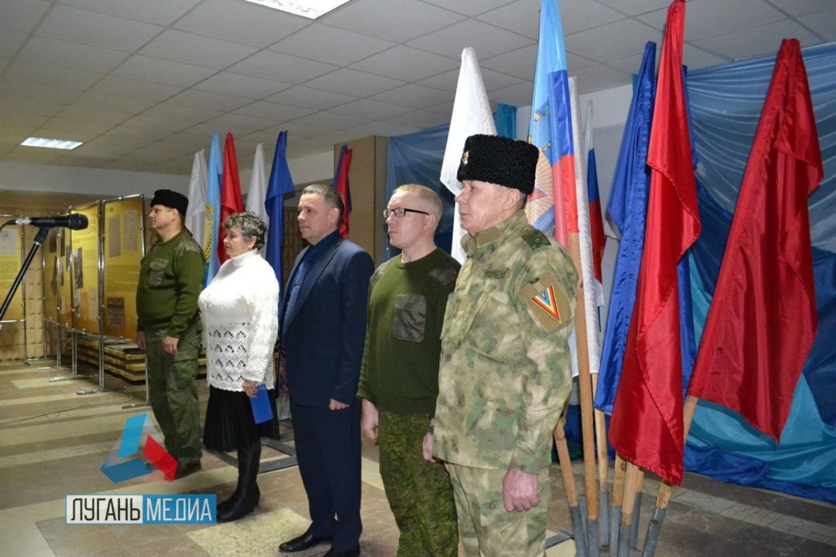 В Суходольске отметили День Государственного флага Луганской Народной Республики