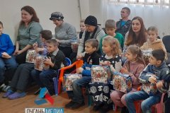 Подарки маленьким ровеньчанам в день Святителя Николая Чудотворца