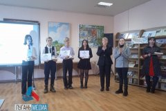 В Государственном учреждении культуры «Луганская молодежная библиотека» прошла церемония награждения победителей литературно-поэтического республиканского молодежного конкурса «День матери»