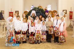 На территории храма в честь иконы Божией Матери «Умиление» состоялось традиционное духовно-культурное мероприятие, посвященное Рождеству Христову