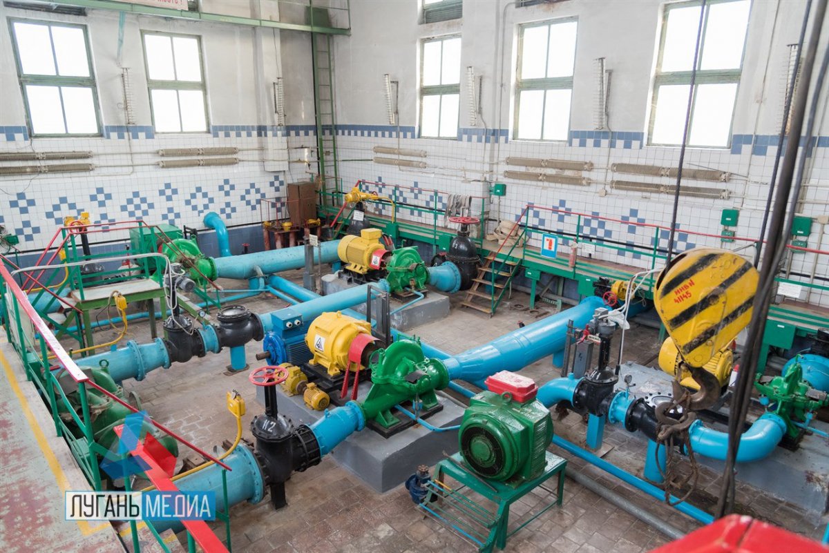 Лугансквода проводит плановые работы на системе энергоснабжения насосных станций города Луганска