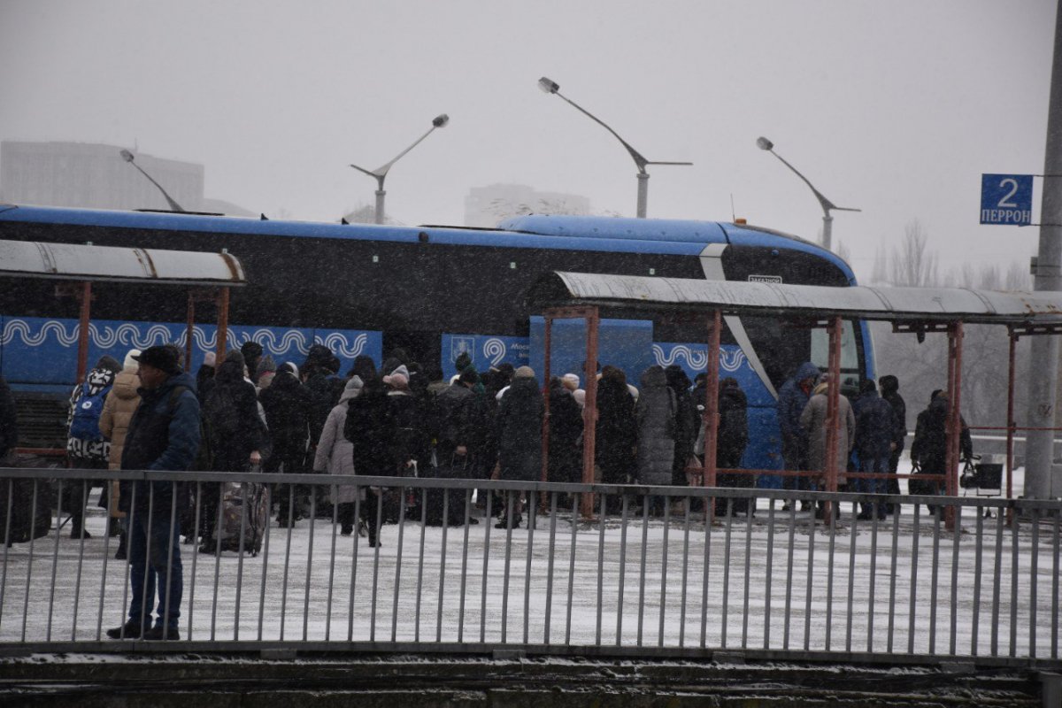 В Луганске 12 февраля состоялась отправка детей на отдых в оздоровительный лагерь «Литвиново»