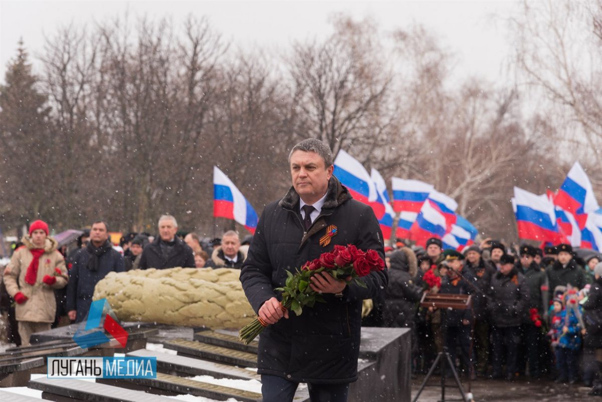 Митинг-реквием состоялся у братской могилы советских воинов в Сквере имени 9 Мая