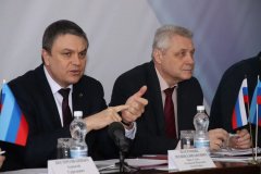 Представители федеральных министерств обсудили с руководством ЛНР и бизнесом вопросы ценового регулирования