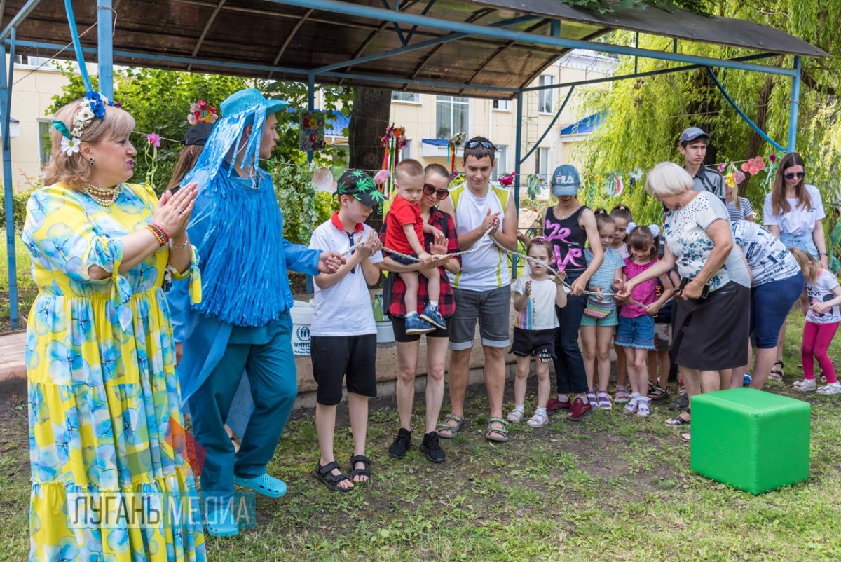 В Луганске состоялся детский спортивный праздник «Солнце, воздух и вода – наши лучшие друзья»