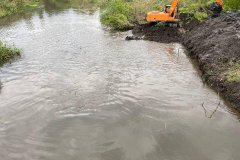 В Луганске начали расчищать главную городскую реку