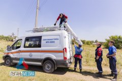 Добровольцы Всероссийского студенческого корпуса спасателей оказывают помощь жителям Республики