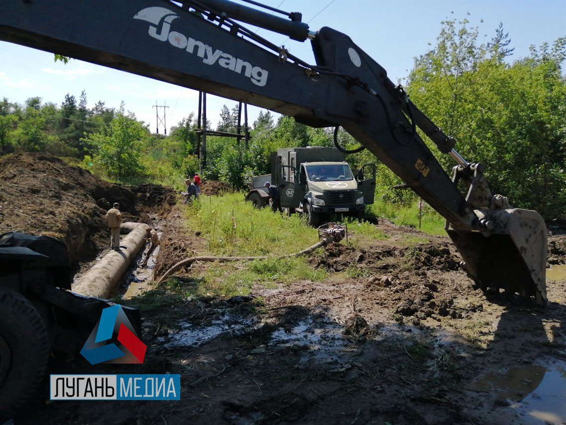 Вводится в работу новый участок магистрального водовода, который подает воду в Кировск, Ирмино и Стаханов