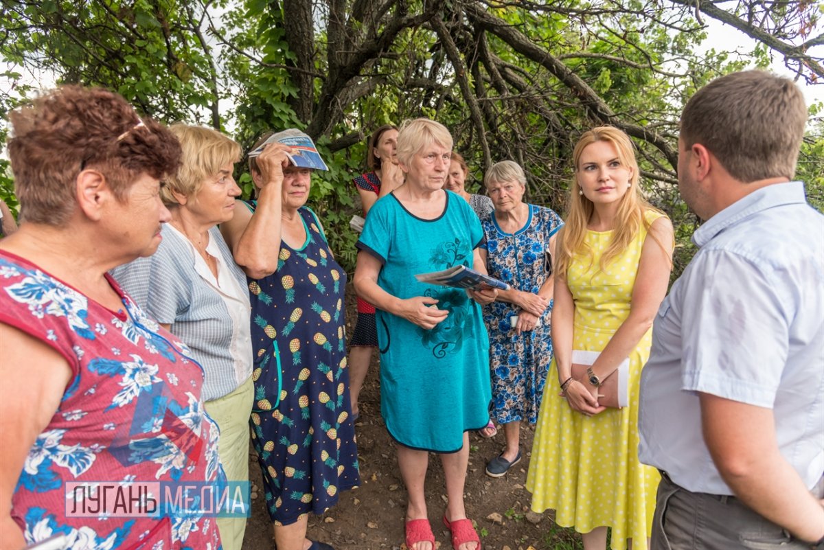 Дарья Лантратова обсудила предложения жителей Жовтневого района Луганска в Народную программу