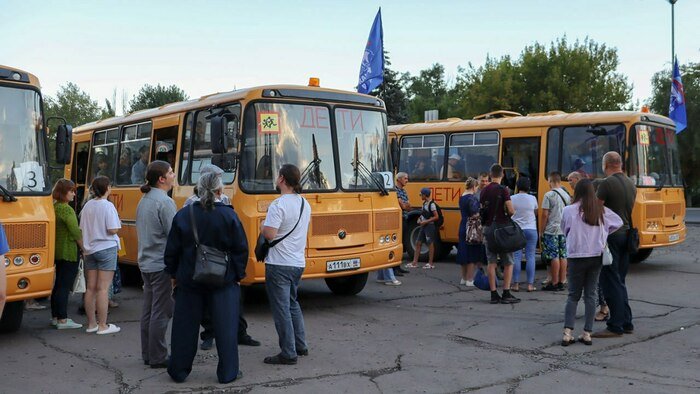 Дети из Антрацитовского района отправились на отдых в епархиальный лагерь на Ставрополье