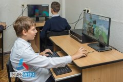 Юные киберспортсмены из столицы ЛНР сразились в товарищеском турнире по Minecraft