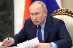 Путин заявил о намерении участвовать в президентских выборах 2024 года