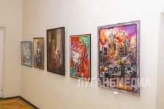 В Луганске открылась Республиканская художественная выставка