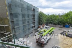 Продолжается капитальный ремонт Луганской городской поликлиники №12