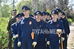 Сотрудники СК РФ и кадеты создали геоглиф ко Дню Победы