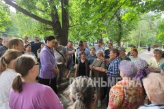 Яна Пащенко встретилась с жителями квартала Волкова в рамках проекта «Муниципальный диалог – решаем вместе»