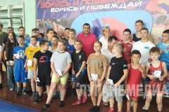 Юные спортсмены ЛНР встретились с именитыми атлетами