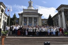 В ЛГАКИ имени М. Матусовского прошло торжественное вручение дипломов о высшем образовании