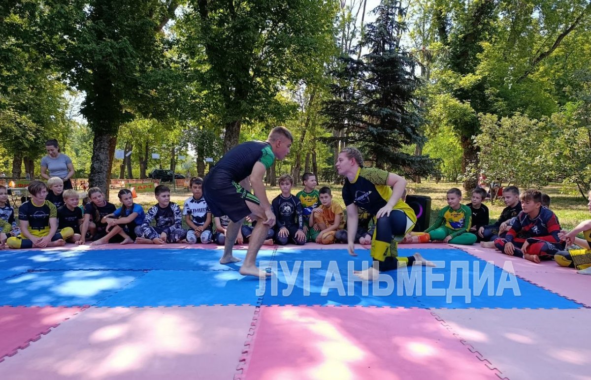 В Луганске прошел городской фестиваль спорта, посвященный Дню физкультурника
