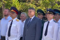 Леонид Пасечник: «Сегодня вся наша огромная страна празднует День Государственного флага Российской Федерации»